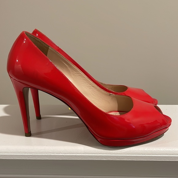 Prada Red Peep Toe Pumps Size EU 39.5 - Picture 16 of 16